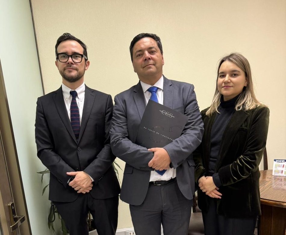 CCS se reunió con parlamentarios para abordar impactos de los feriados electorales en el comercio