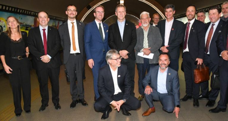 ABB en Chile participa en reinauguración de icónica “Ví...