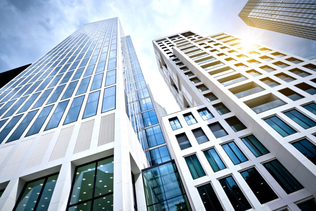 Mercado de oficinas se expande con producción de 22.885 m²...